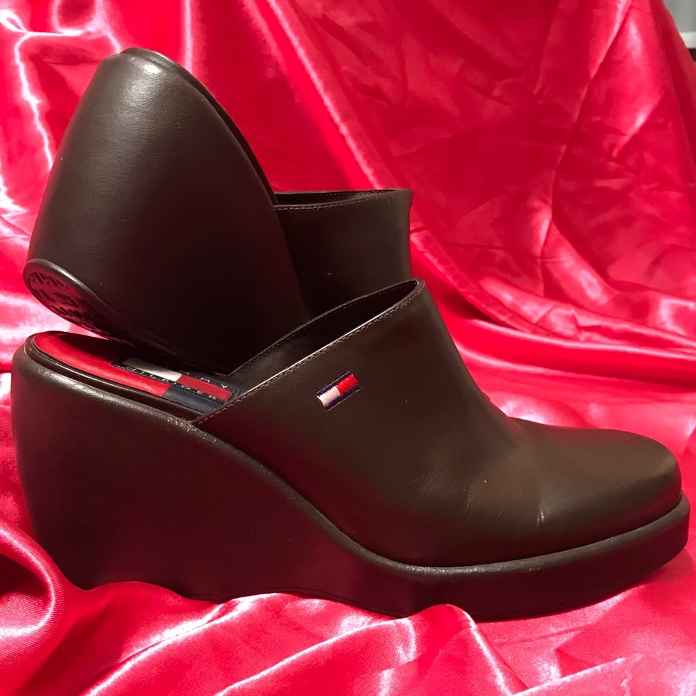 Tommy Hilfiger mules/clogs size 7 wedges
